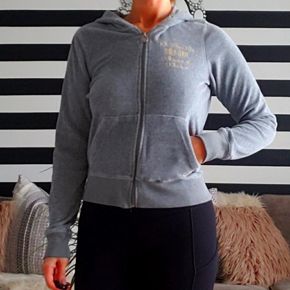 5/$25 Victoria secret pink velour zip up S